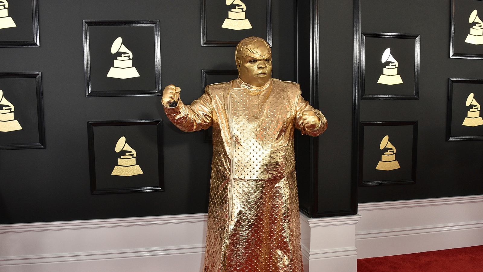 CeeLo Green's Gold Outfit at the 2017 Grammys